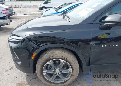 2024 Chevrolet Blazer Awd 2Lt z USA, uszkodzony, nr VIN 3GNKBHR43RS187710